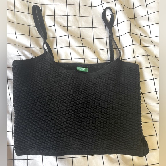 Cropped black tank top - Picture 1 of 3